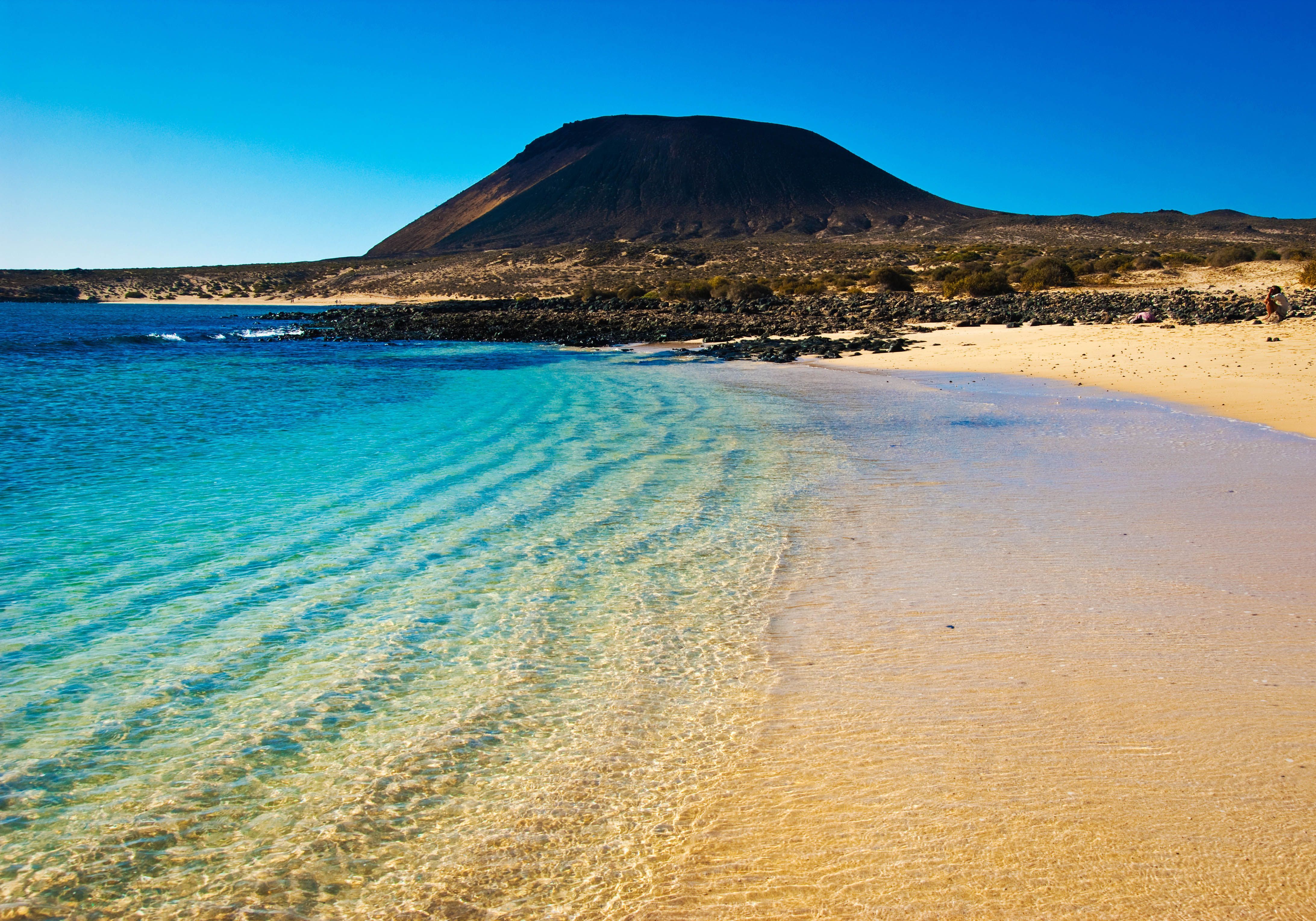 Découverte des Iles Canaries : Paradis Volcaniques et Plages de Rêve