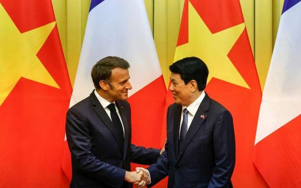 Macron au Vietnam, encore une escapade vaudevillesque ?